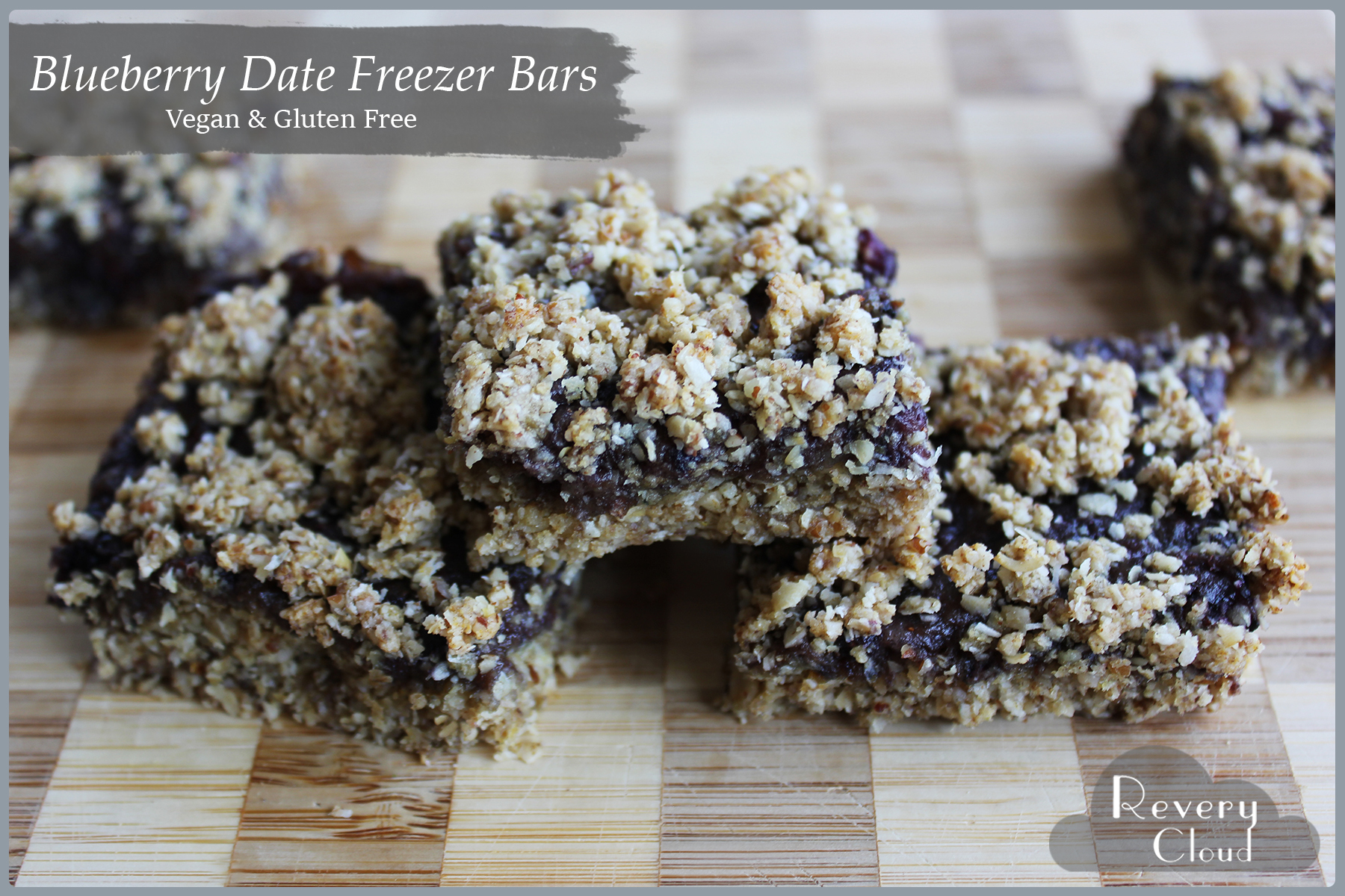 Blueberry Date Freezer Bars (Vegan & Gluten Free) || via www.reverycloud.com